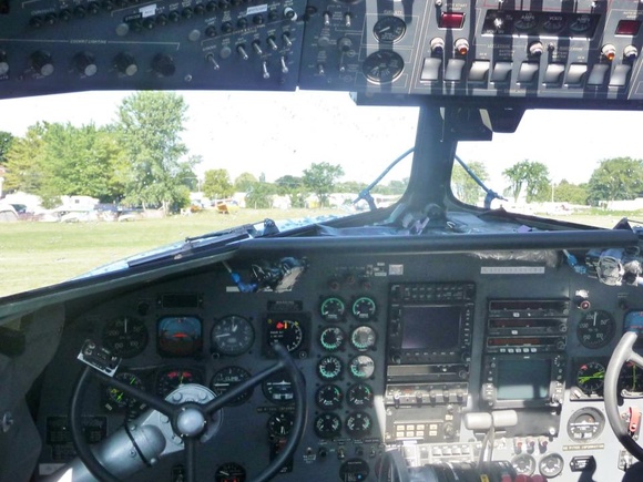 Turbine Douglas DC-3 Cockpit