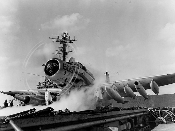 EA-1F Skyraider of Carrier Tactical Electronics Warfare Squadron (VAQ) 33